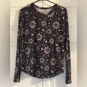 No Boundaries long sleeve tee